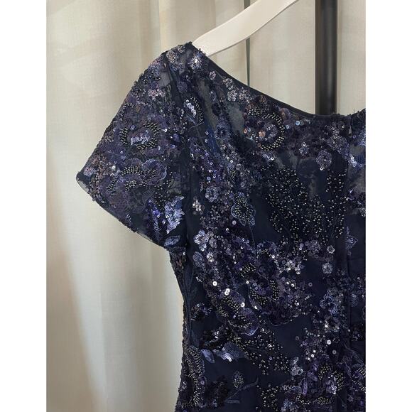 La Femme Short Beaded Lace Dress Illusion Top & Sleeves Plus Size 16 NWT Altered - Picture 10 of 14